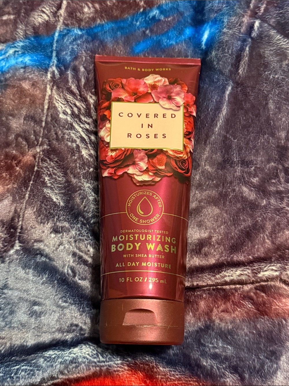 Bath & Body Works Covered in Roses Moisturizing Body Wash - Burgundy